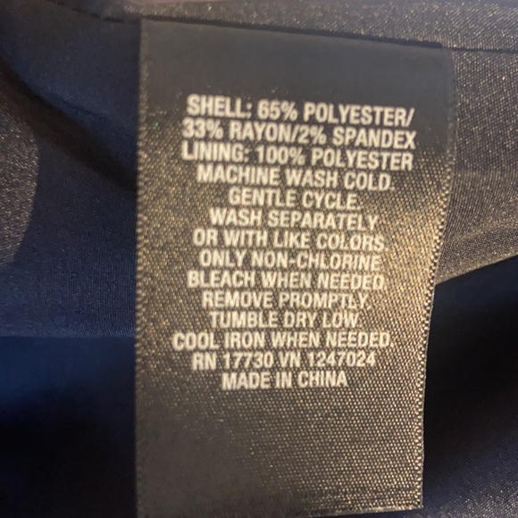 Casual blazer with damask detail - Picture 9 of 11